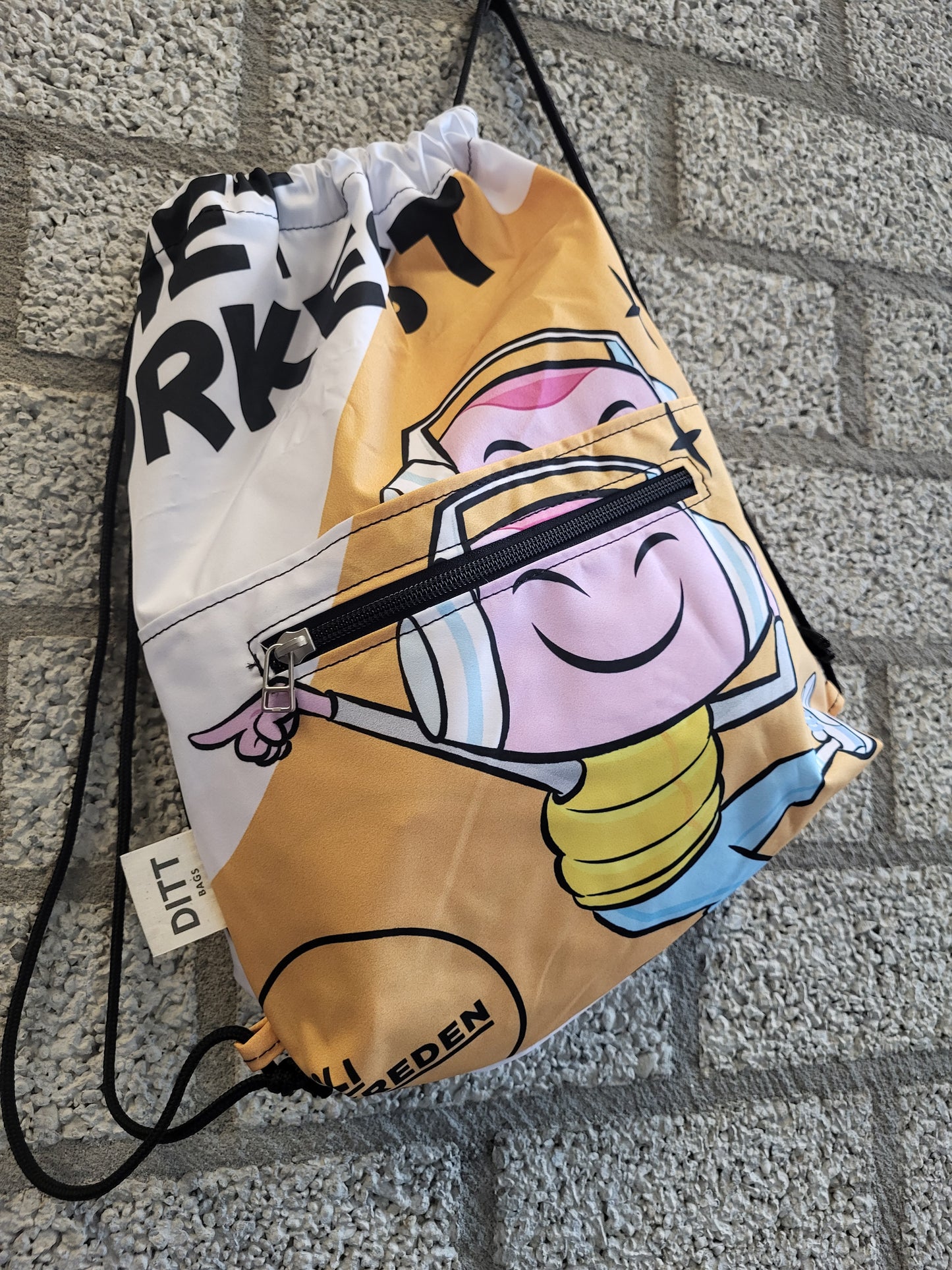 Duurzame kinderrugtas van gerecycled materiaal