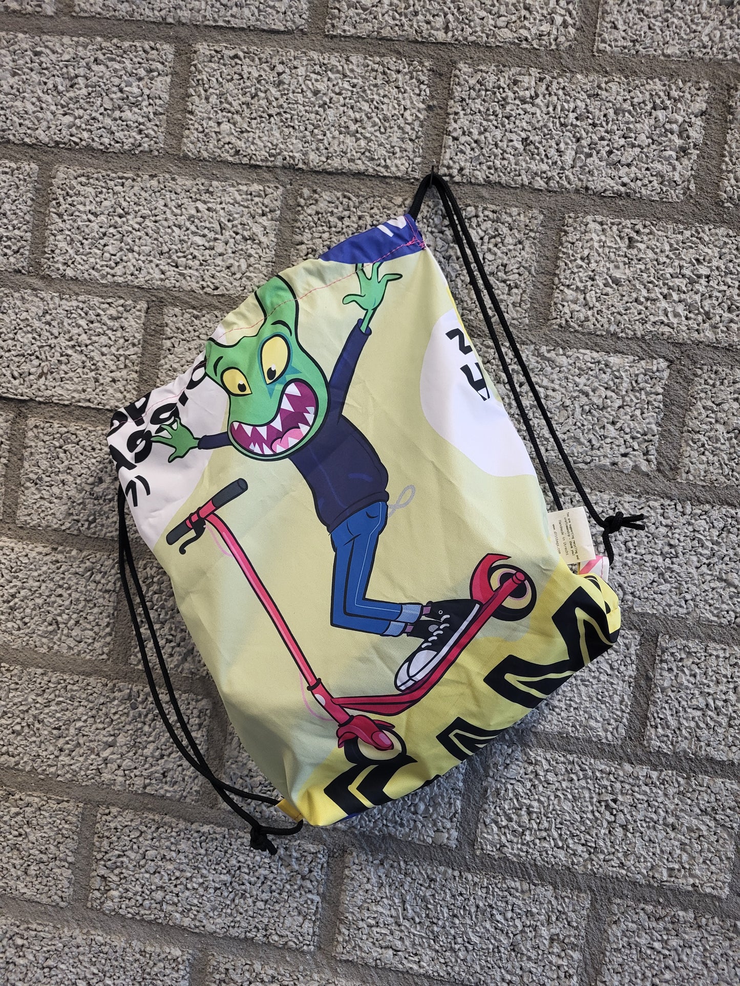 Duurzame kinderrugtas van gerecycled materiaal