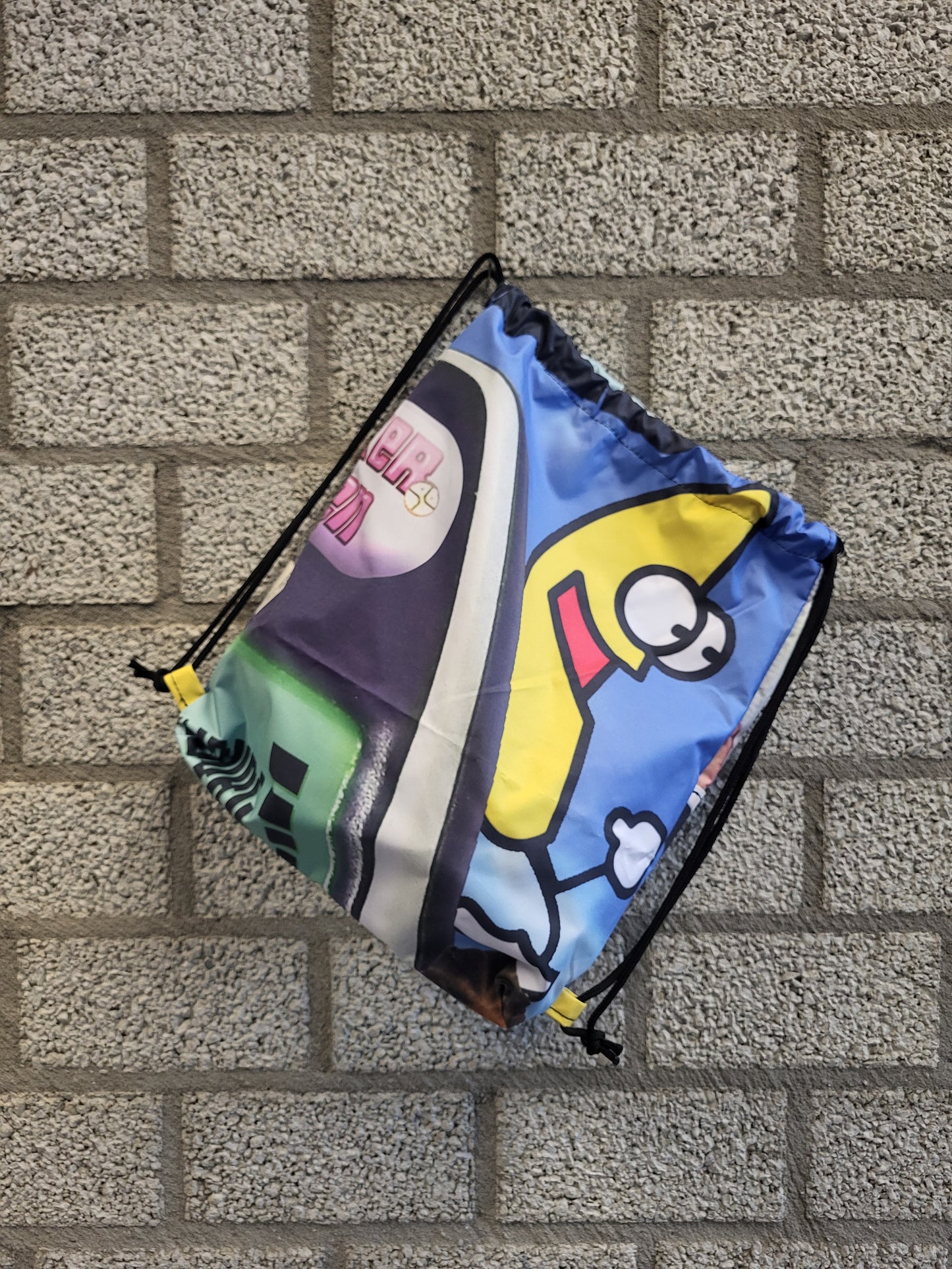 Duurzame kinderrugtas van gerecycled materiaal