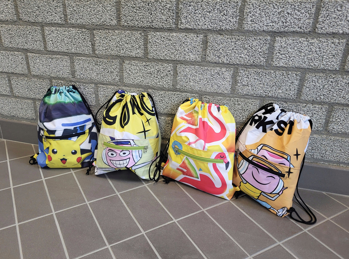 Duurzame kinderrugtas van gerecycled materiaal